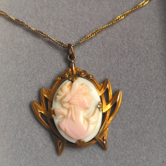 Jewelry - Vintage antique cameo.  Hand carved Italian shell. 18" gold plated chain.  Boxed